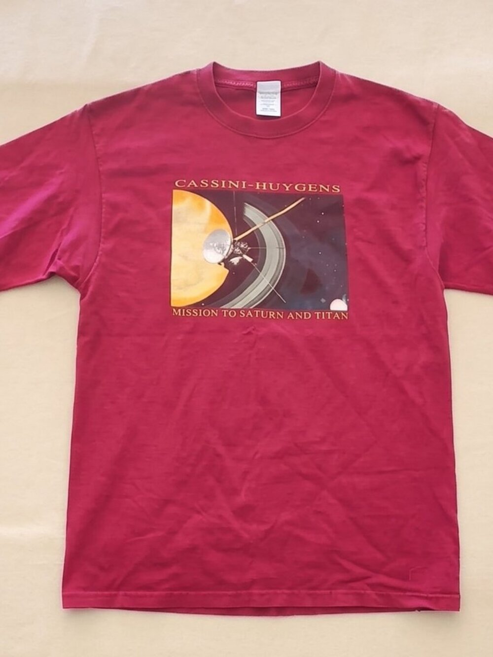 Cassini-Huygens Mission To Saturn and Titan Graphic T-Shirt L Burgundy Red